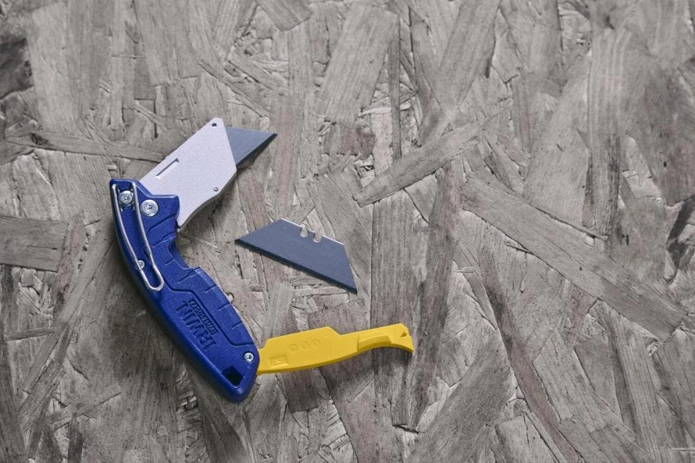 IRWIN Utility Knives Pro flip 1-Blade Folding Utility Knife with On Tool Blade Storage 15 IRWIN Utility Knives Pro flip 1-Blade Folding Utility Knife with On Tool Blade Storage - Image 13